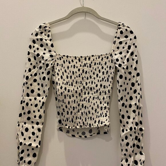 Reformation Fitted Mid Length Black and White Reign Blouse Top in Ink Blot - Picture 3 of 3